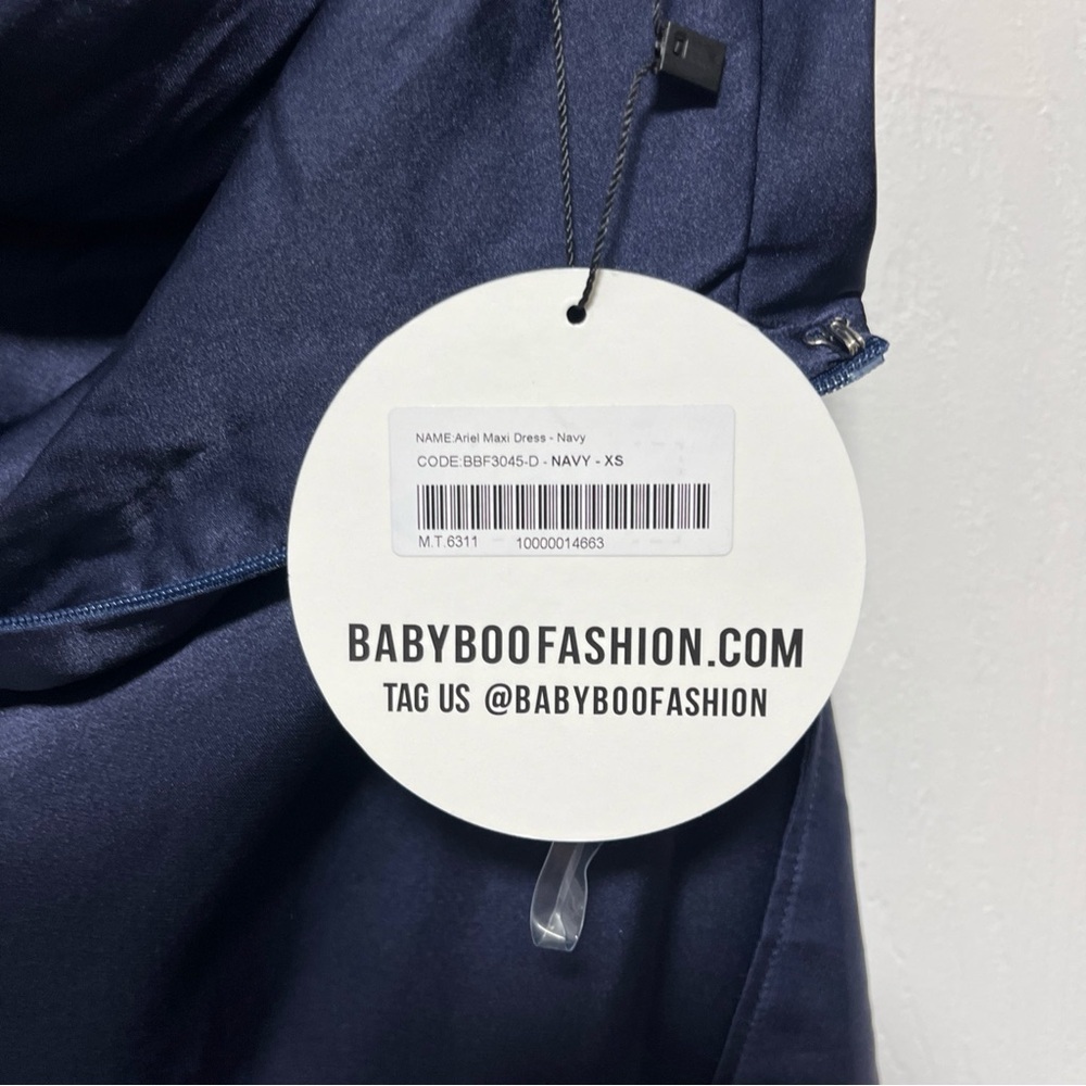 Elegant Navy One-Shoulder Maxi Dress - Picture 15 of 16